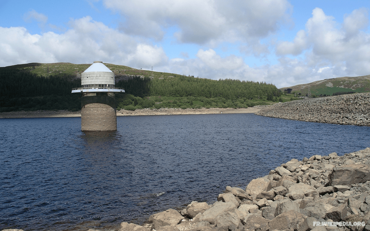 TOP 10 Abandoned Settlements That Are Now Underwater