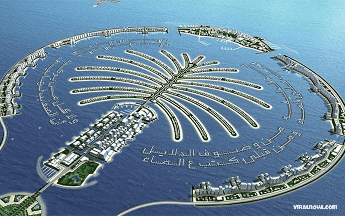 Palm Islands - 25 Things You Can Find On These 25 Bizarre Islands That Seem To Freaky To Be Real